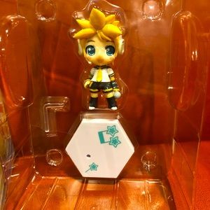 Vocoloid Mini Size Kangamine Len Figure New in Packaging